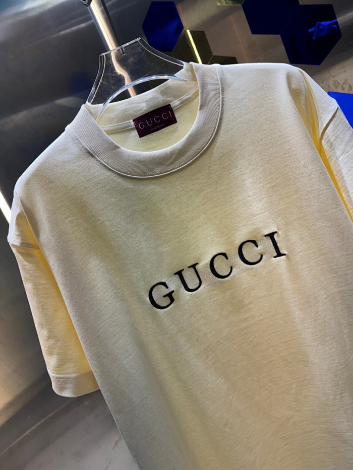 GU1 CLOTHING