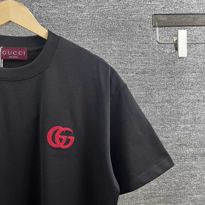 GU1 CLOTHING