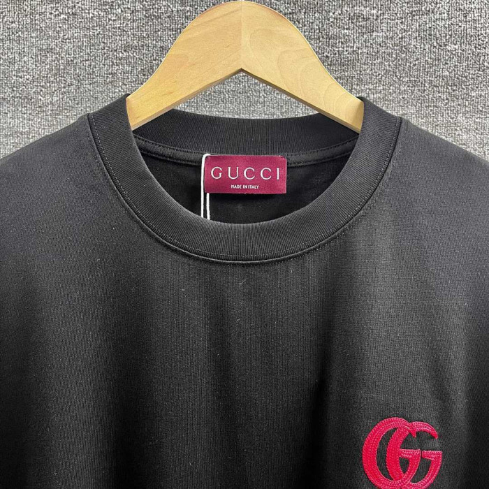 GU1 CLOTHING
