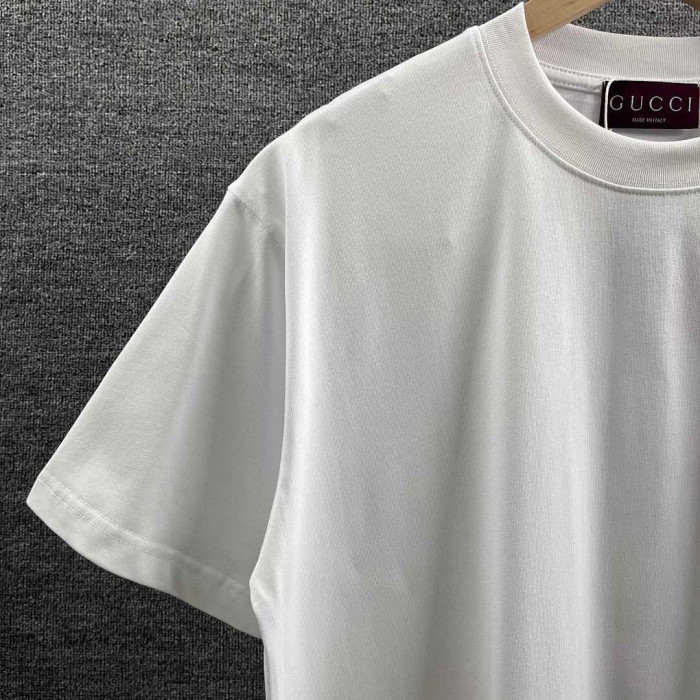 GU1 CLOTHING