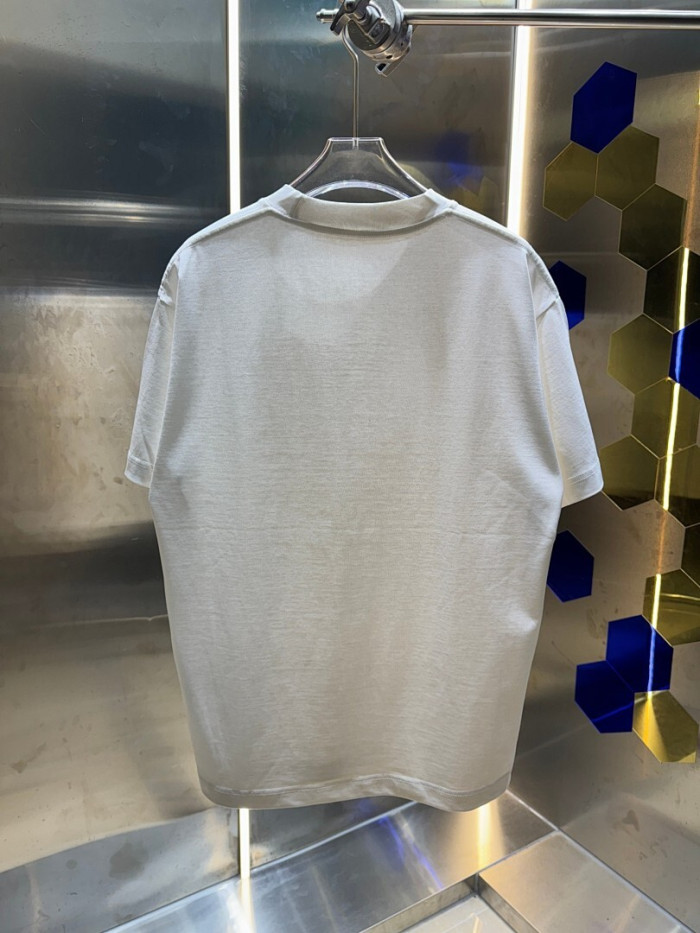 GU1 CLOTHING