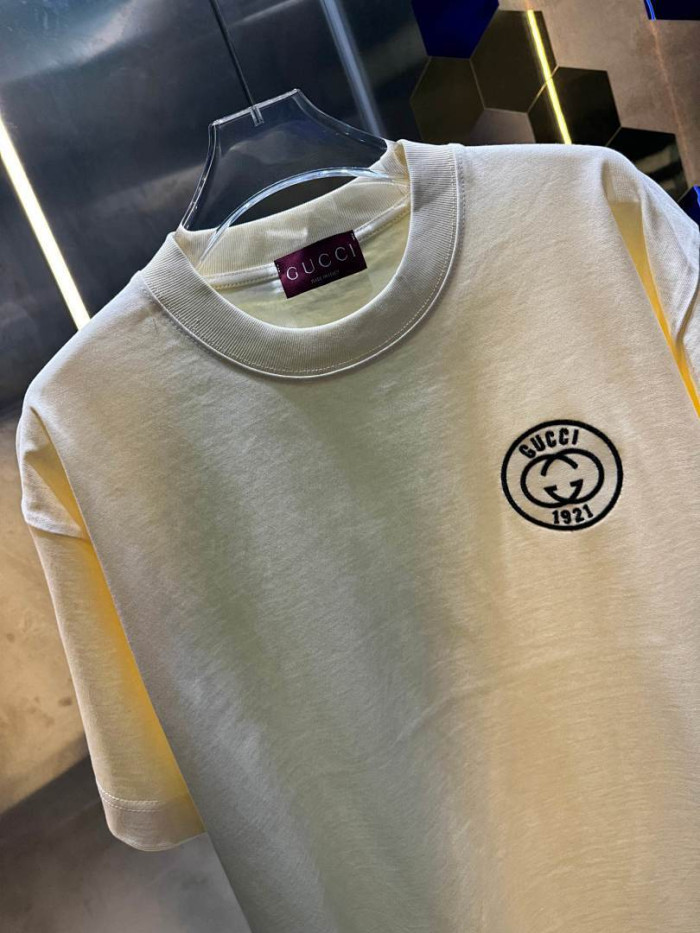 GU1 CLOTHING