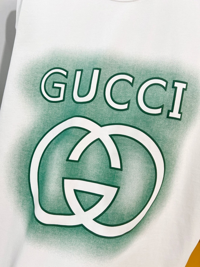 GU1 CLOTHING
