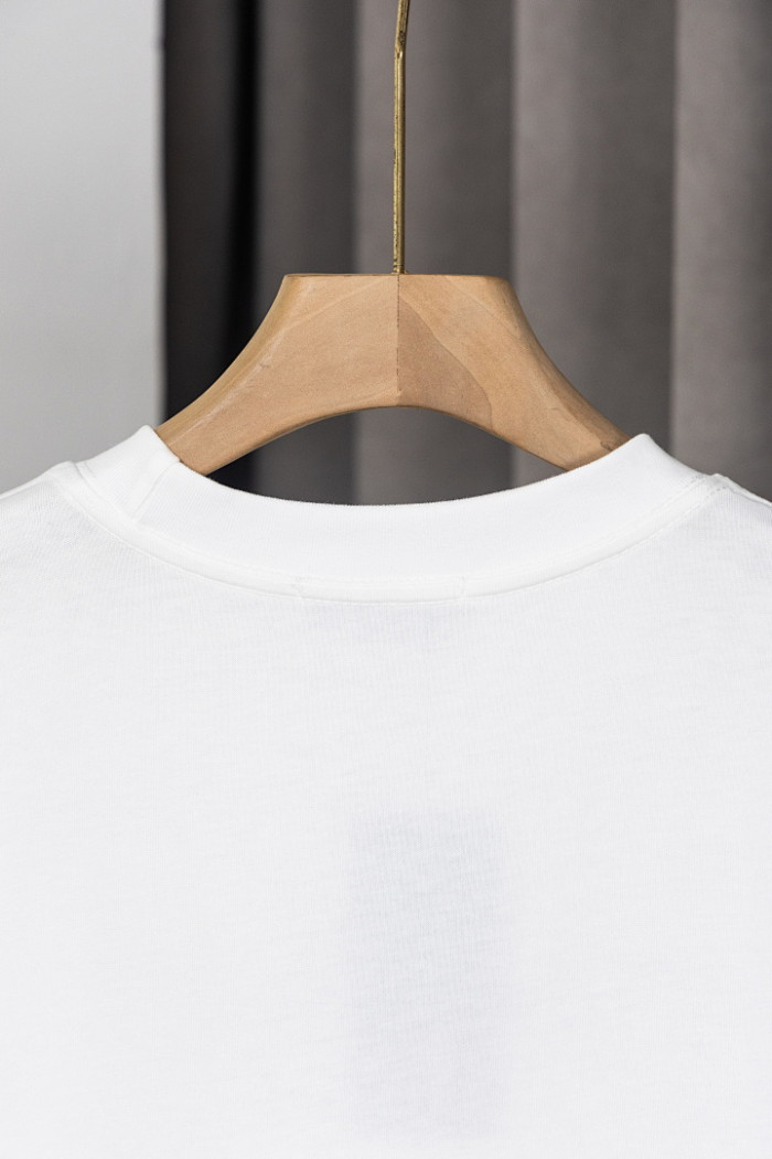 GU1 CLOTHING