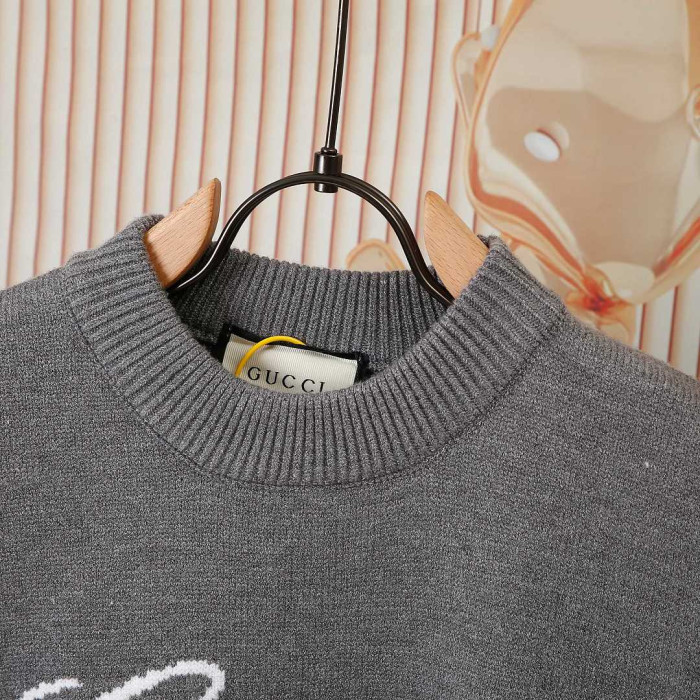 GU1 CLOTHING