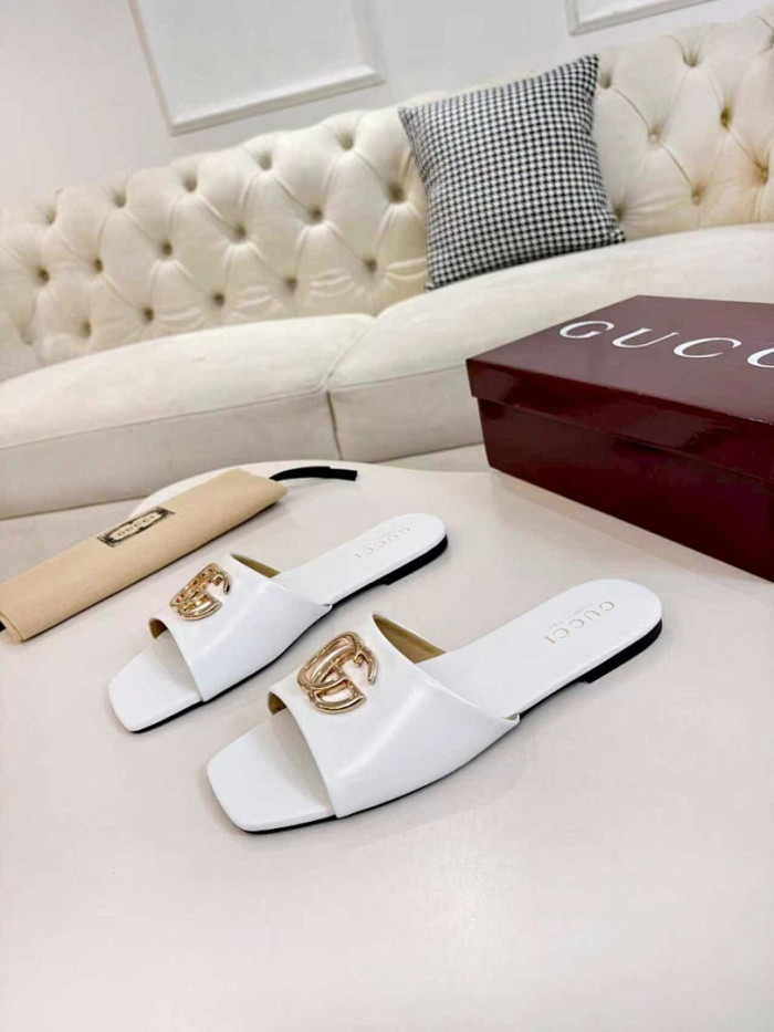 GUI SANDAL