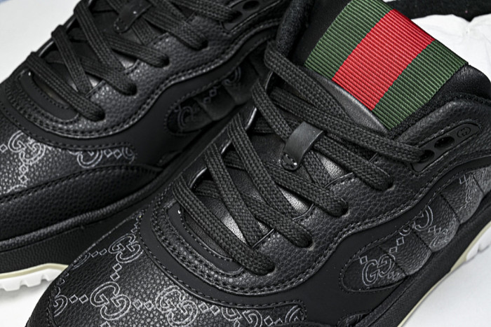 GUI SNEAKER