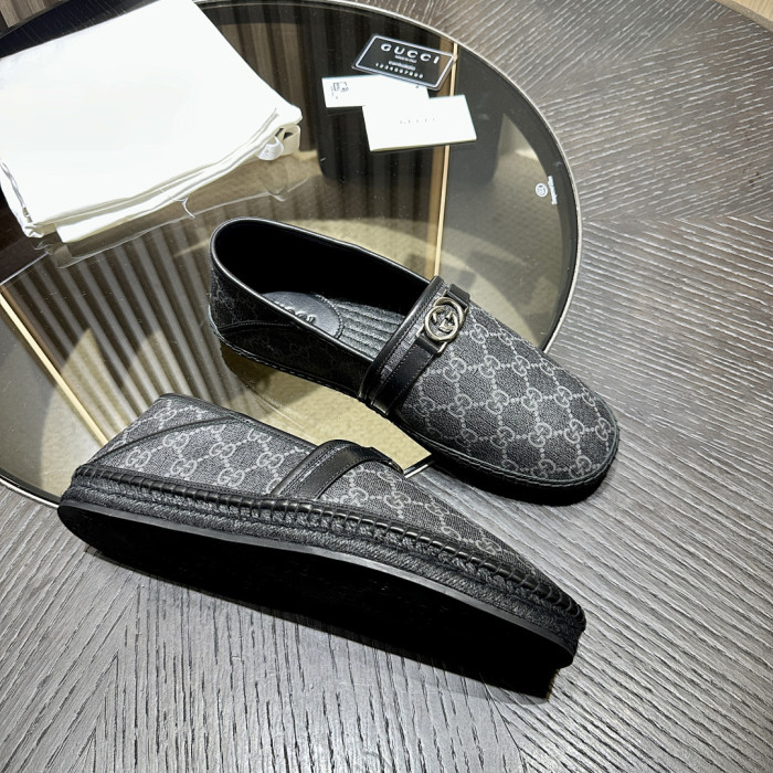GUI SNEAKER