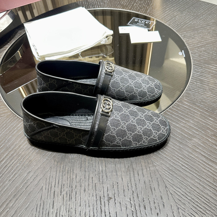 GUI SNEAKER