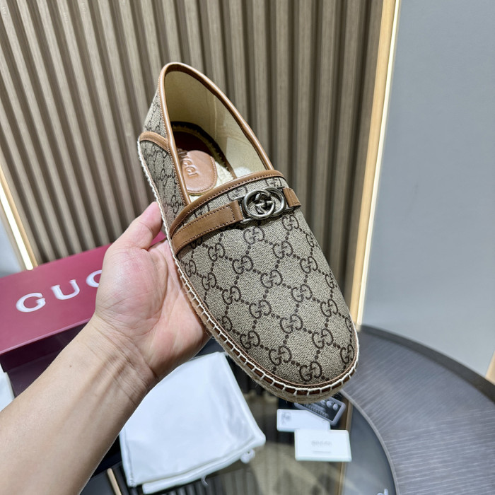 GUI SNEAKER