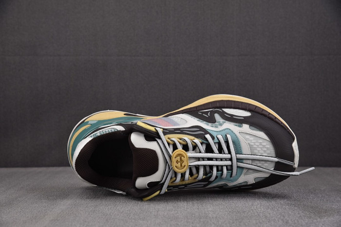 GUI SNEAKER