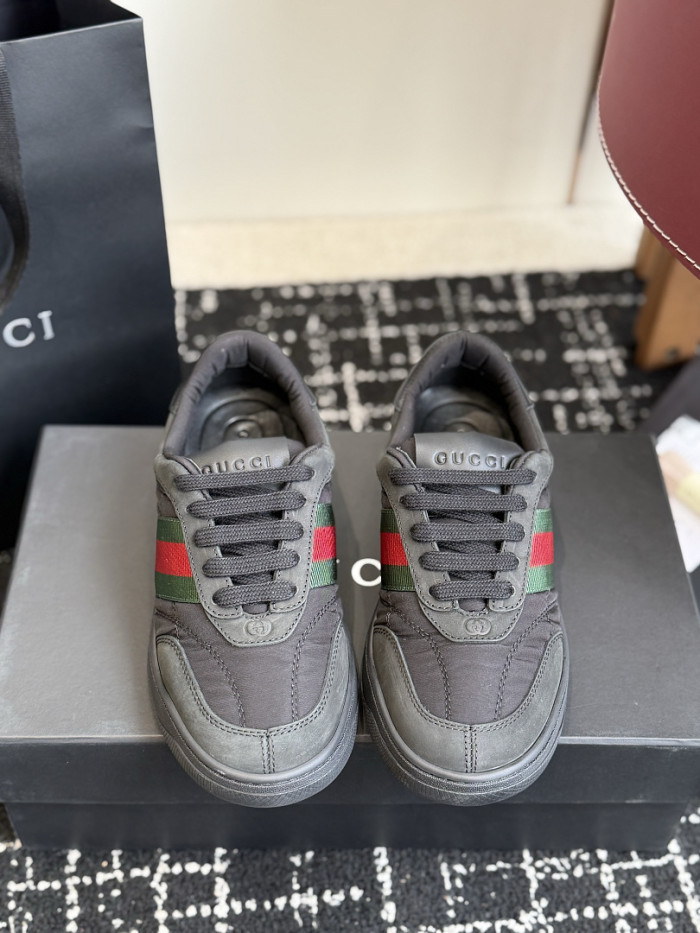 GUI SNEAKER