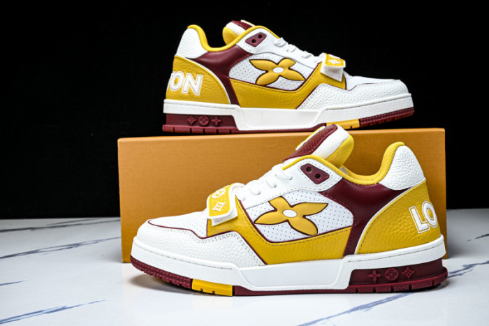 L0VT SNEAKER