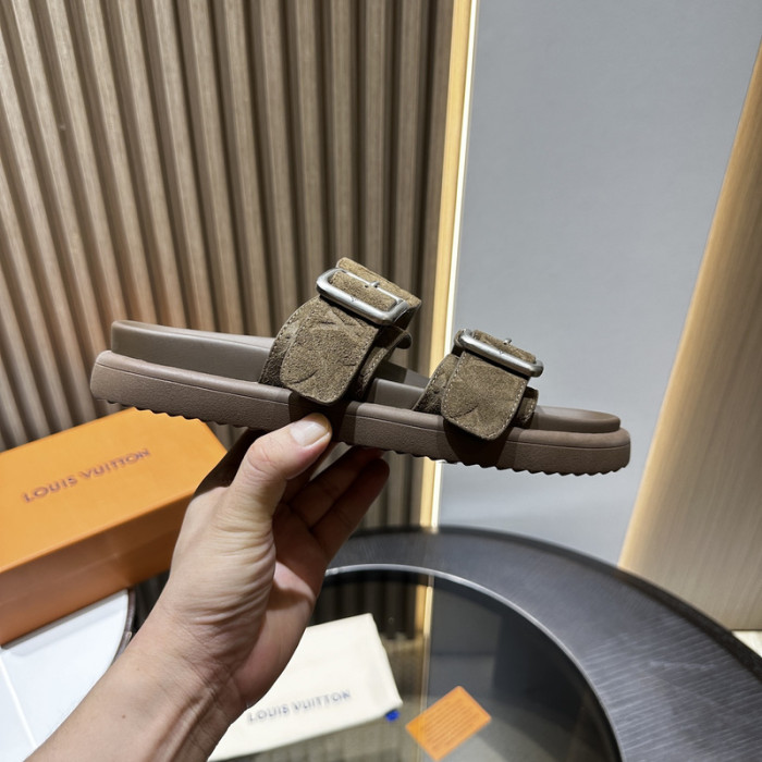 L0VT SANDAL