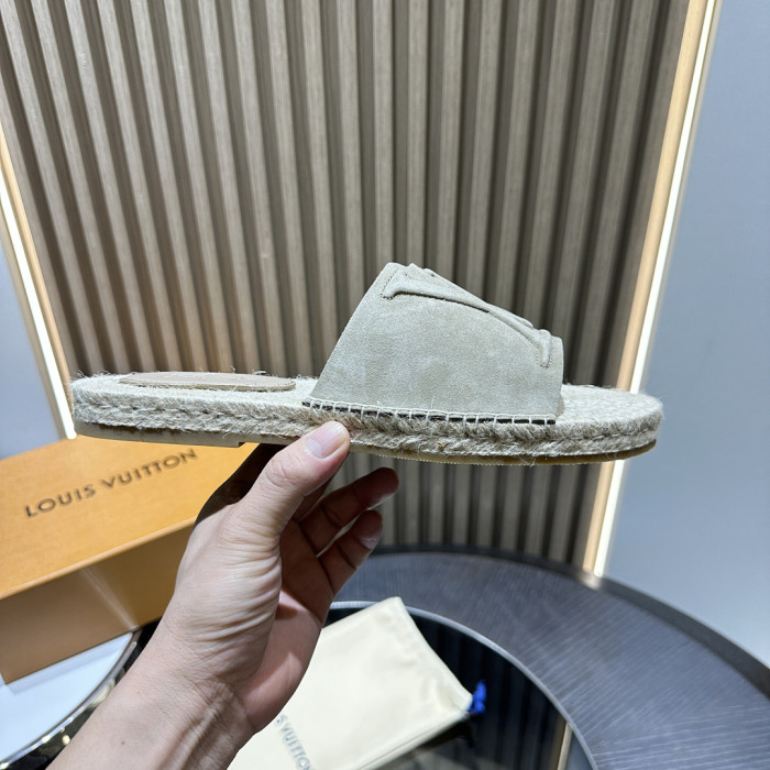 L0VT SANDAL