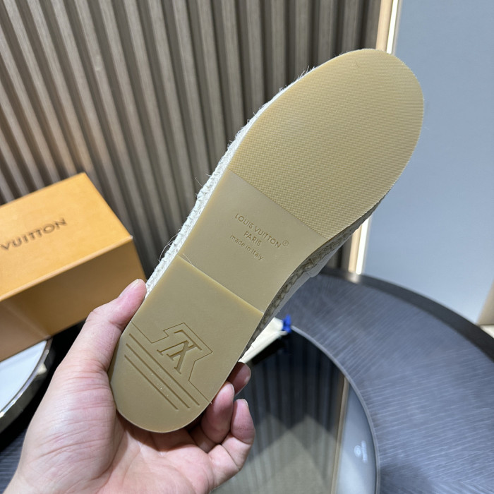 L0VT SANDAL