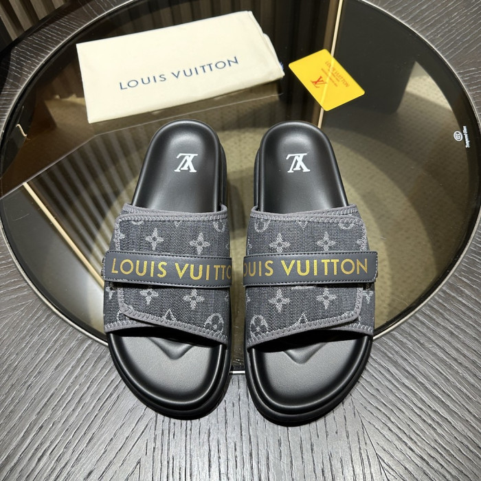 L0VT SANDAL