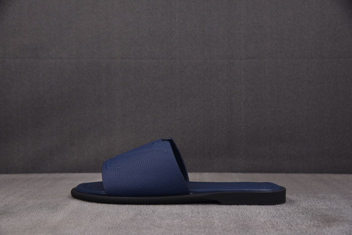 L0VT SANDAL