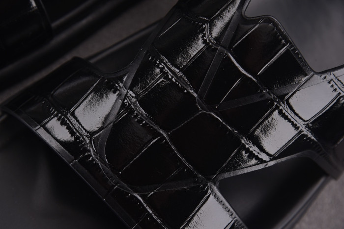 L0VT SANDAL