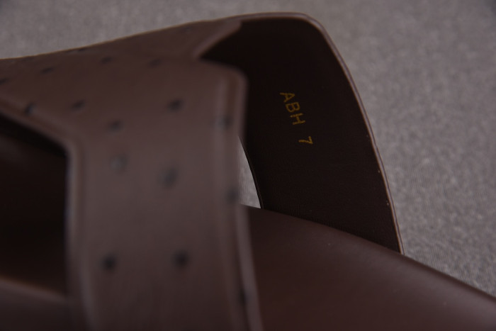 L0VT SANDAL