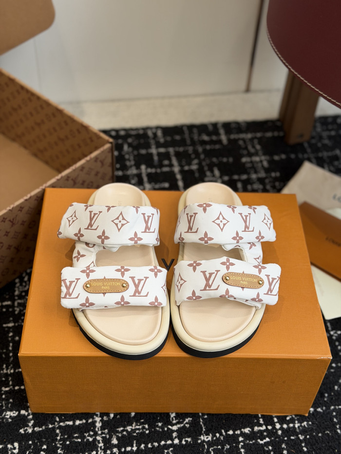 L0VT SANDAL