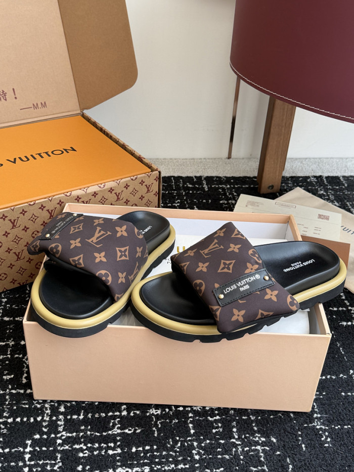 L0VT SANDAL