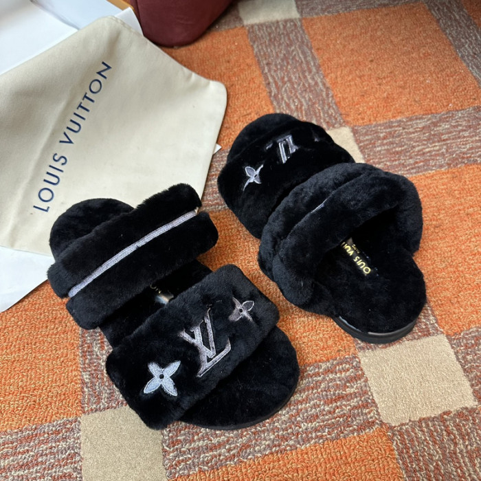 L0VT SANDAL