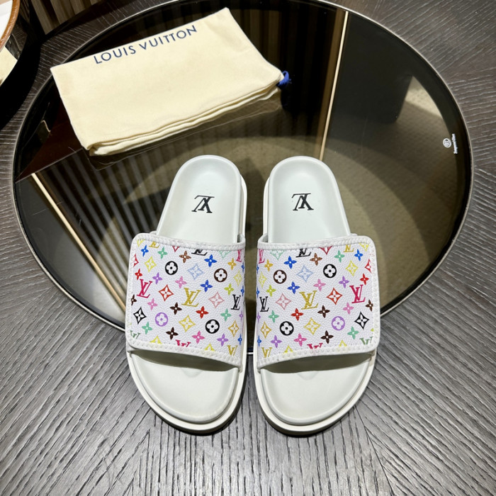 L0VT SANDAL