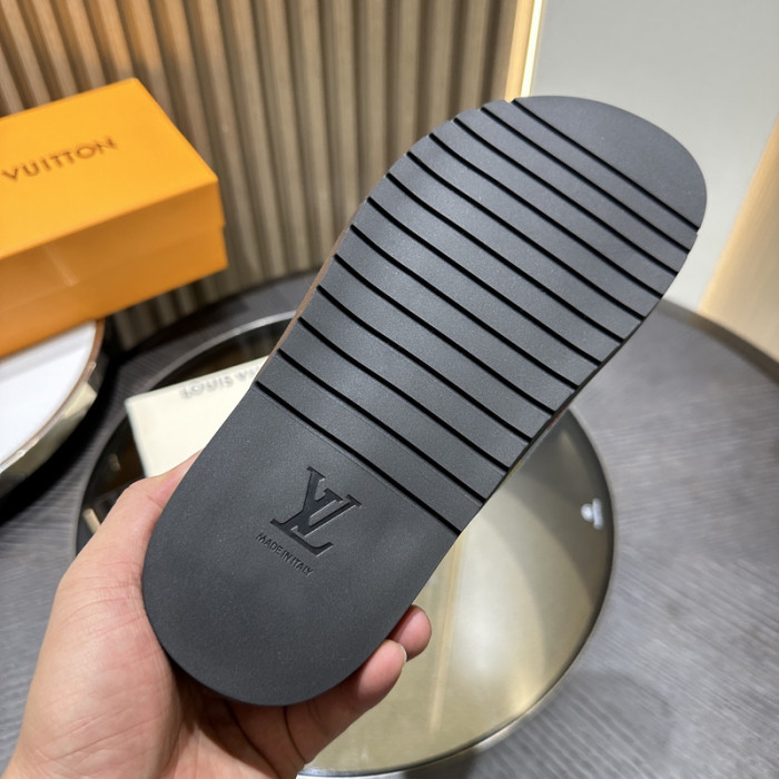 L0VT SANDAL