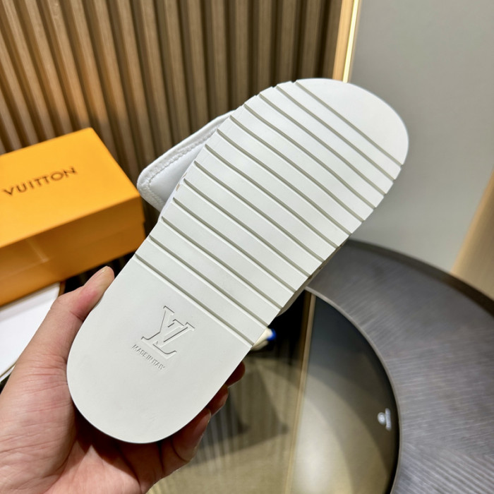 L0VT SANDAL