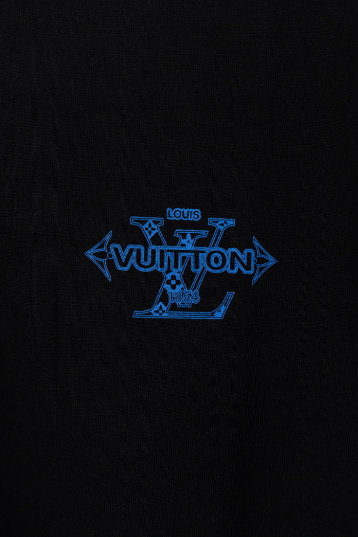 L0VT clothing