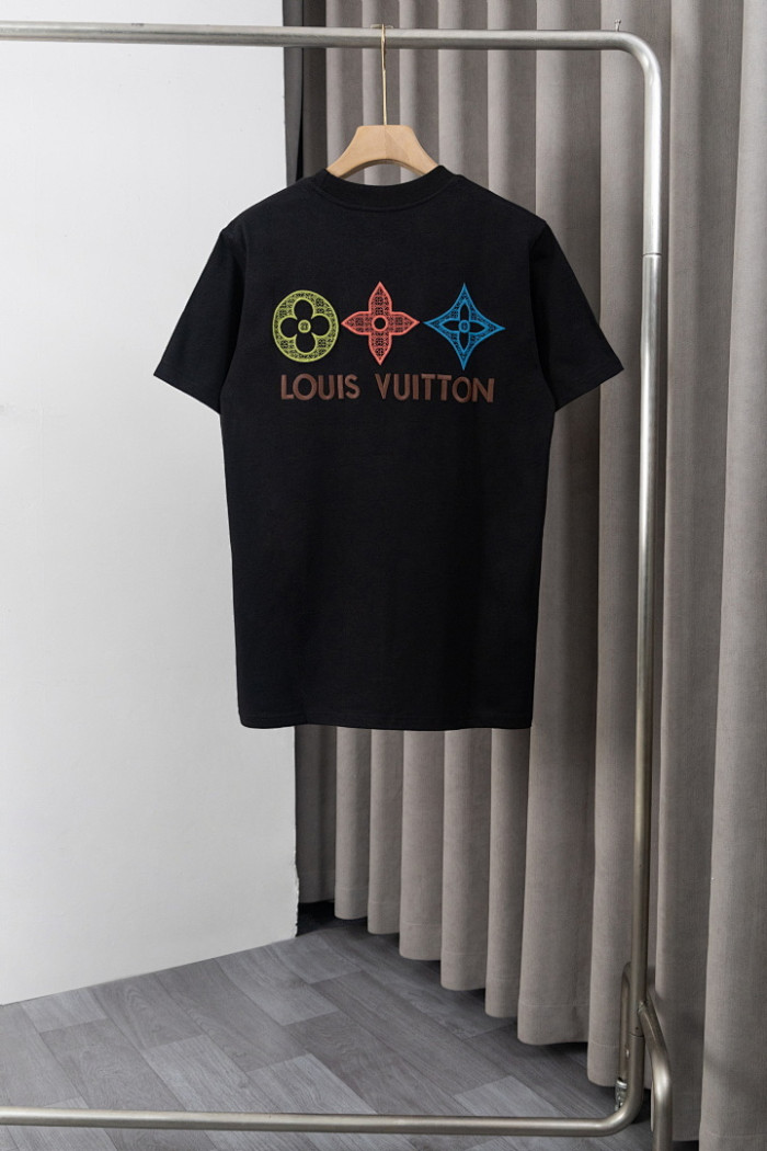 L0VT clothing