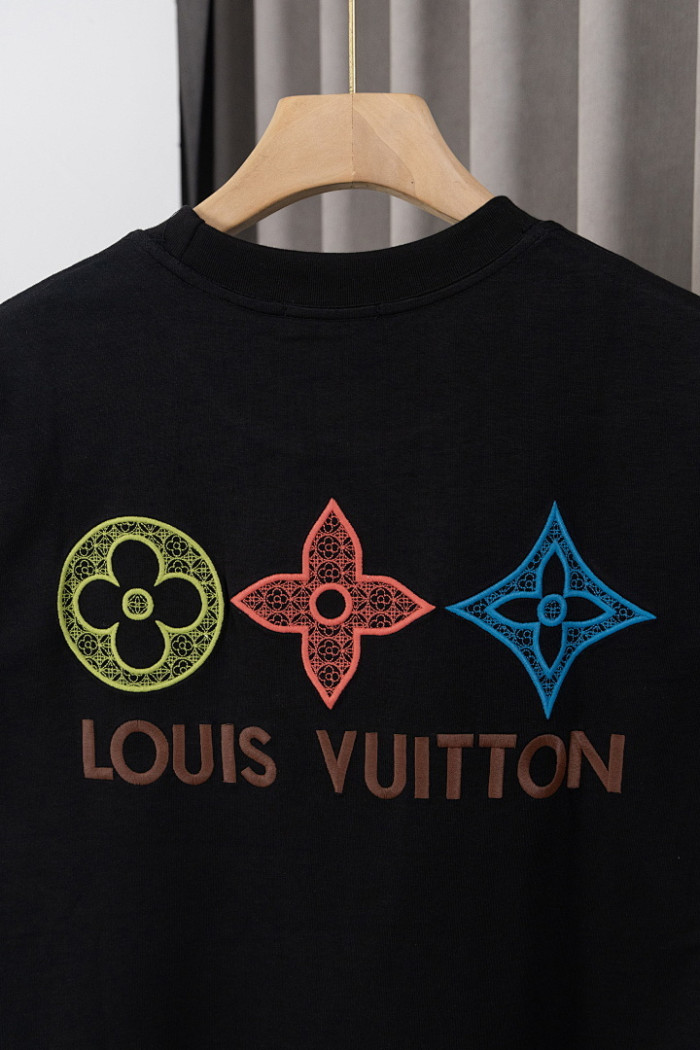 L0VT clothing