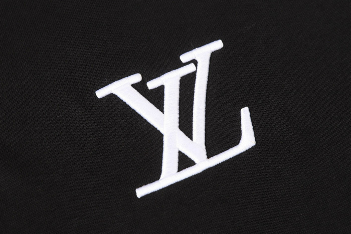 L0VT clothing