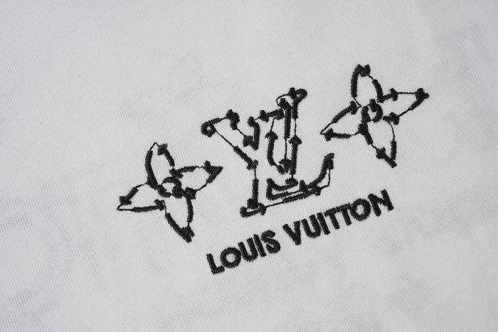 L0VT clothing