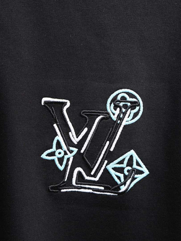 L0VT clothing