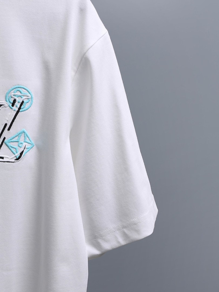 L0VT clothing