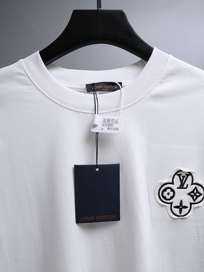 L0VT clothing