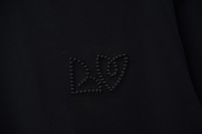 L0VT clothing