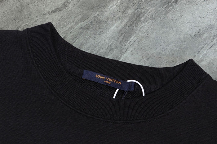 L0VT clothing