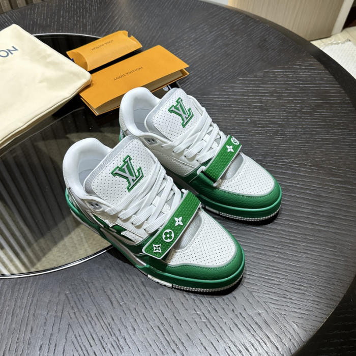 L0VT SNEAKER
