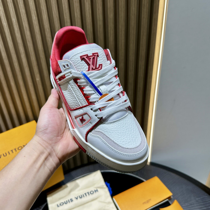 L0VT SNEAKER