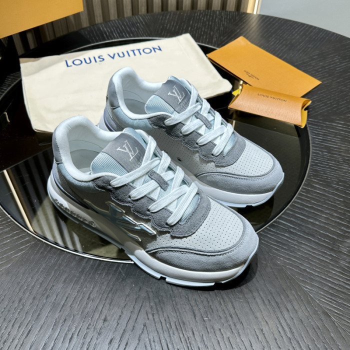 L0VT SNEAKER