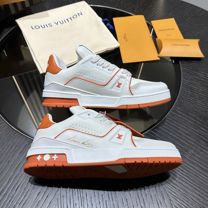 L0VT SNEAKER