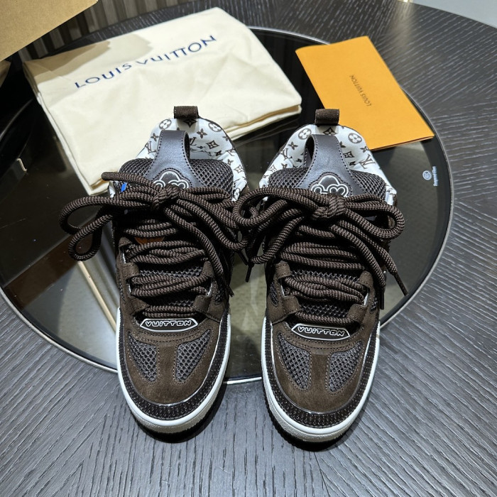 L0VT SNEAKER