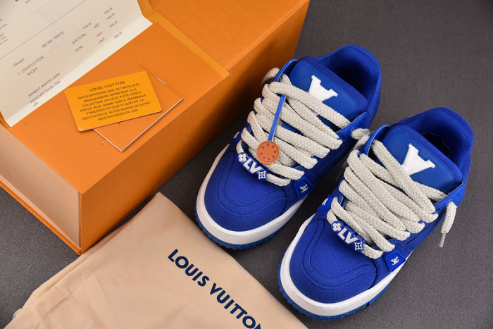 L0VT SNEAKER