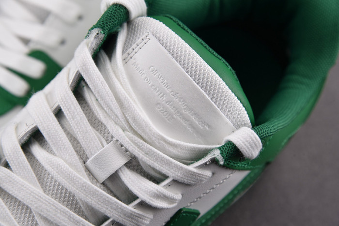 OFW SNEAKER