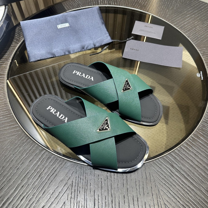 P SANDAL