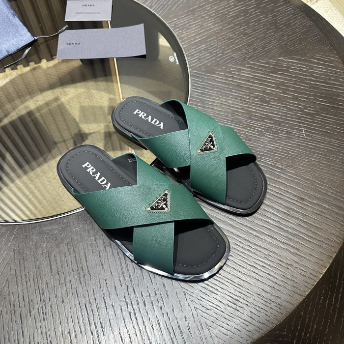 P SANDAL