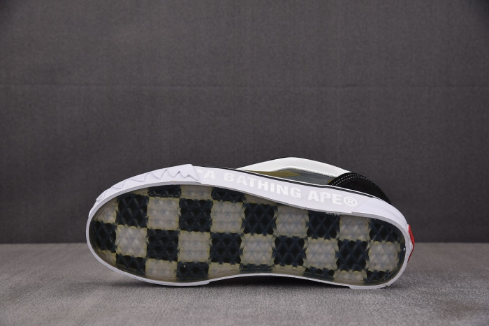VA& SNEAKER